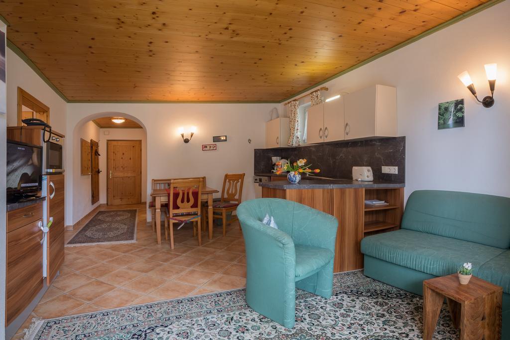 Landhaus Charlotte Am Geigenbuehel -Apartments Seefeld w Tirolu Zewnętrze zdjęcie