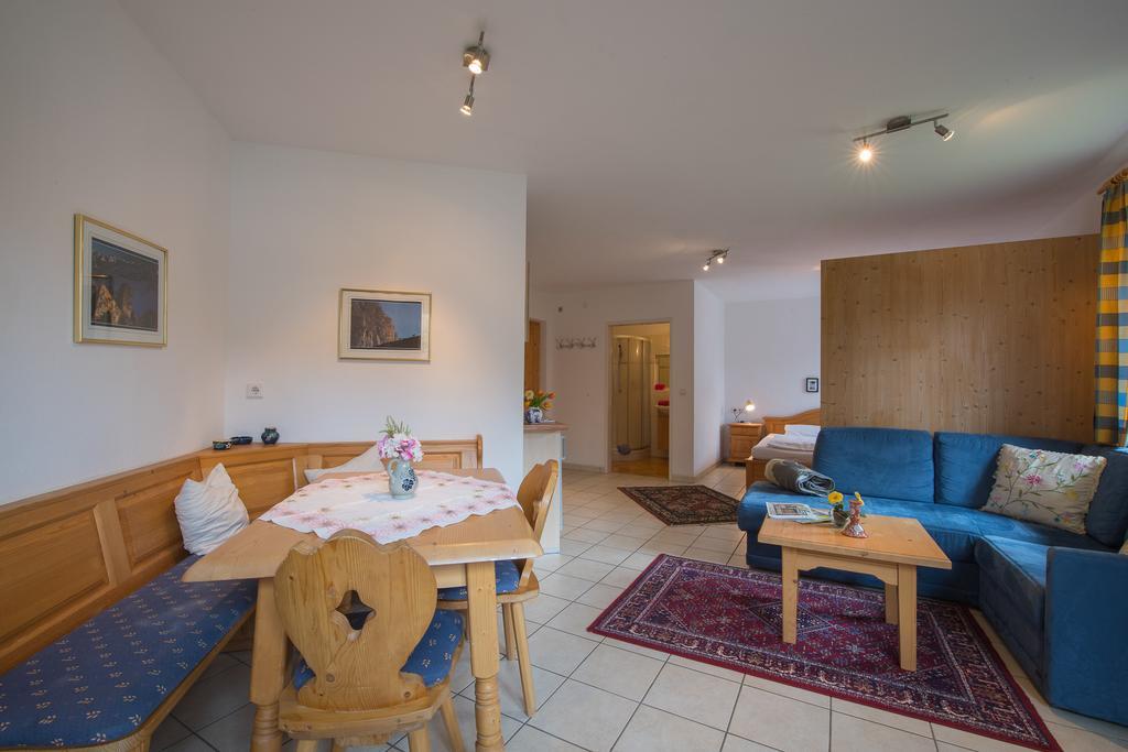 Landhaus Charlotte Am Geigenbuehel -Apartments Seefeld w Tirolu Zewnętrze zdjęcie