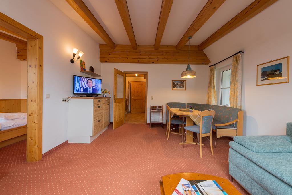 Landhaus Charlotte Am Geigenbuehel -Apartments Seefeld w Tirolu Zewnętrze zdjęcie
