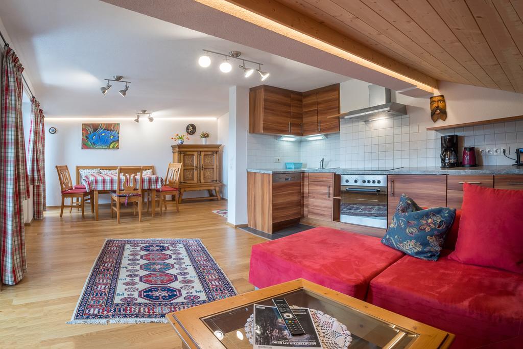 Landhaus Charlotte Am Geigenbuehel -Apartments Seefeld w Tirolu Zewnętrze zdjęcie