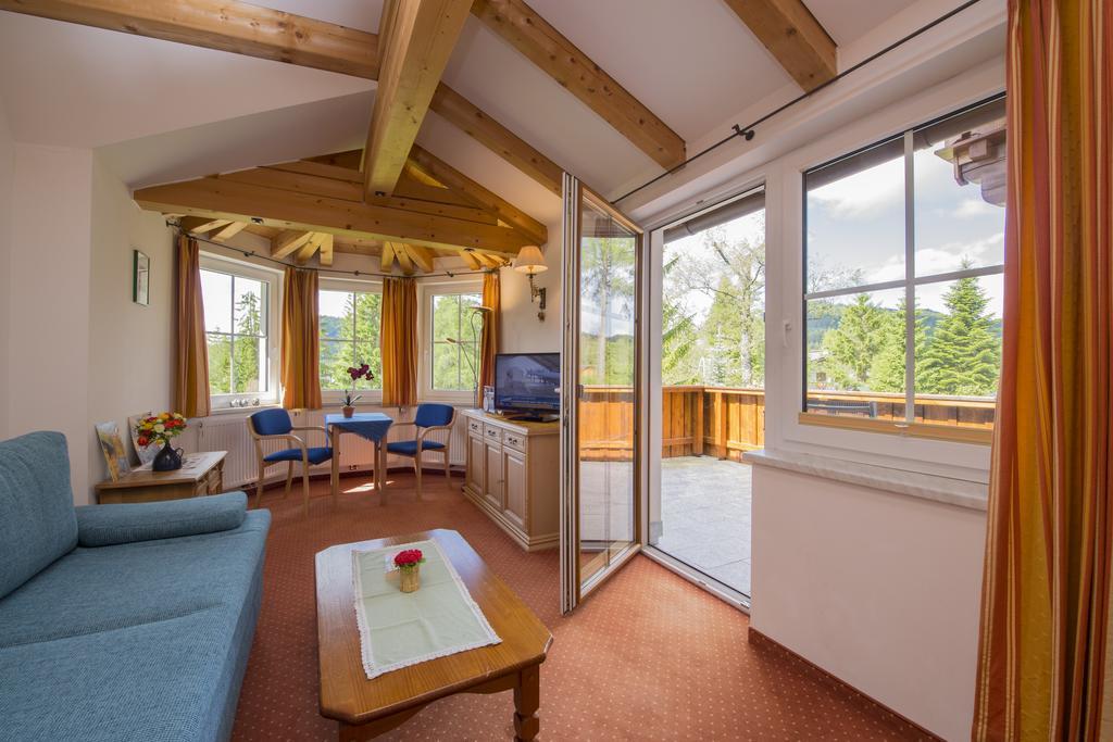 Landhaus Charlotte Am Geigenbuehel -Apartments Seefeld w Tirolu Zewnętrze zdjęcie